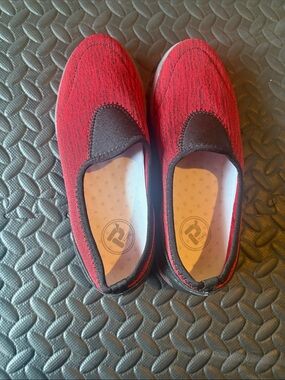 Propet Kids Slip-On Sneakers in Red and Black